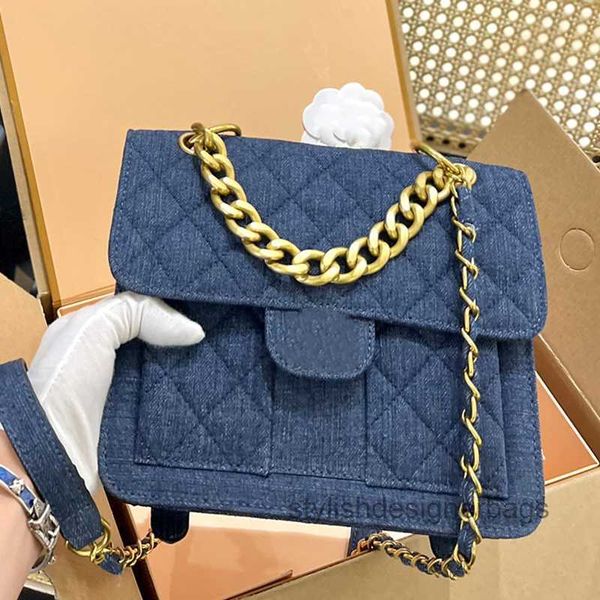 cross body fashion women backpack designer channel shoulder bag blue canvas leather handbag women's mini crossbody bag with box
cross body fashion women backpack designer channel shoulder bag blue canvas leather handbag women's mini crossbody bag with box