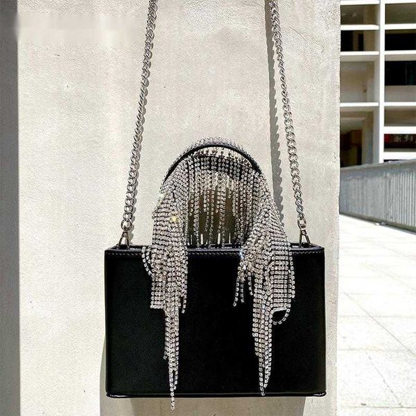 shoulder bags luxury rhinestone tassel evening handbag women 2023 new korean summer diamonds square clutch black purse 230426
shoulder bags luxury rhinestone tassel evening handbag women 2023 new korean summer diamonds square clutch black purse 230426
