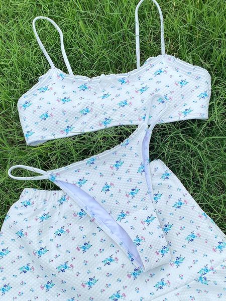 swimwear miyouj fresh bikinis floral swimsuit 2023 summer bikini set 3 piece suits string bathing suits beach wrap ribbed beachwear, White;black
swimwear miyouj fresh bikinis floral swimsuit 2023 summer bikini set 3 piece suits string bathing suits beach wrap ribbed beachwear, White;black