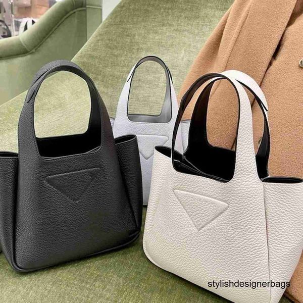 mini tote bag pra shourlder luxury designer bags spring and summer new classic women basket wallet rapid delivery vegetable bucket bag trian
mini tote bag pra shourlder luxury designer bags spring and summer new classic women basket wallet rapid delivery vegetable bucket bag trian
