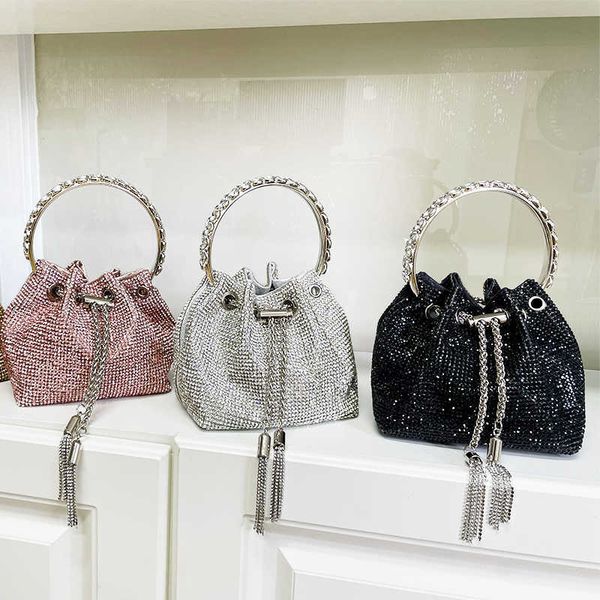 female bling crystal diamonds dinner party wedding purses and handbag luxury designer fashion bucket rhinestone mini tote bag 230512
female bling crystal diamonds dinner party wedding purses and handbag luxury designer fashion bucket rhinestone mini tote bag 230512