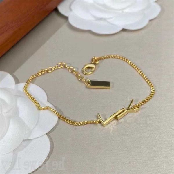 alloy charms cjeweler mens luxury bracelets for teen girls trendy tiktok fashionable ring buckle unique party valentine s day pulsera, Golden;silver
alloy charms cjeweler mens luxury bracelets for teen girls trendy tiktok fashionable ring buckle unique party valentine s day pulsera, Golden;silver