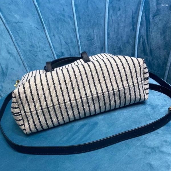backpack style luxury designer bags female fashion trendy crossbody tabby shoulder bag canvas woman crossbodys lady pochette brand handbags
backpack style luxury designer bags female fashion trendy crossbody tabby shoulder bag canvas woman crossbodys lady pochette brand handbags