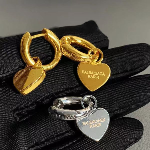 2023 fashion designer love earrings classic size stainless steel couple gift boutique jewelry engagement earrings luxury earrings, Golden
2023 fashion designer love earrings classic size stainless steel couple gift boutique jewelry engagement earrings luxury earrings, Golden