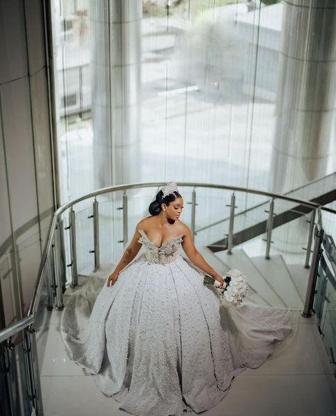stylish ball gown wedding dresses sleeveless v neck sequins applique ruffles bridal gowns beads 3d lace pearls diamonds plus size custom mad, White
stylish ball gown wedding dresses sleeveless v neck sequins applique ruffles bridal gowns beads 3d lace pearls diamonds plus size custom mad, White