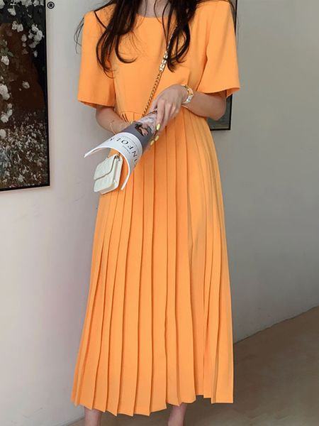 casual dresses ewq korean chic round neck solid high waist loose short sleeve pleated mid-calf dress women spring summer yellow 16t503 23051, Black;gray
casual dresses ewq korean chic round neck solid high waist loose short sleeve pleated mid-calf dress women spring summer yellow 16t503 23051, Black;gray