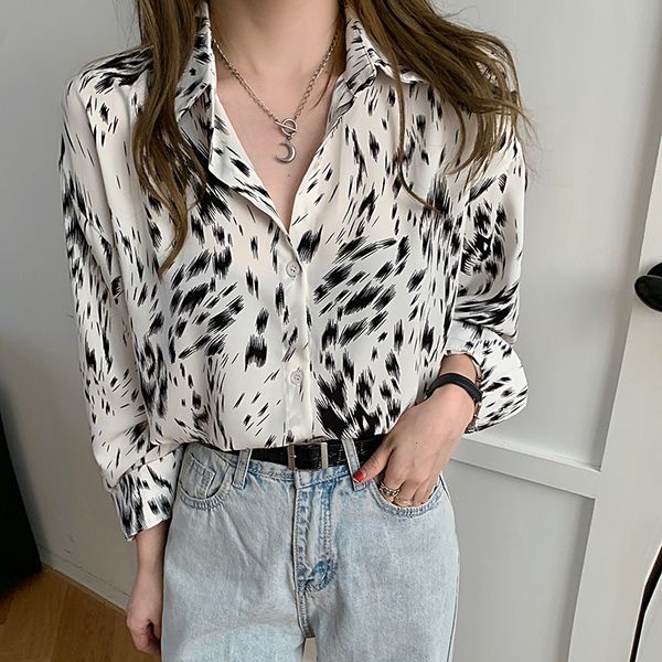 women's blouses shirts autumn retro style loose casual abstract printed shirt temperament lapel classic all-match shirt leopard print b, White
women's blouses shirts autumn retro style loose casual abstract printed shirt temperament lapel classic all-match shirt leopard print b, White