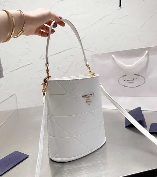 50% off 2023 handbag spring/summer new women's fashion bucket bag p home versatile crossbody one shoulder handbag
50% off 2023 handbag spring/summer new women's fashion bucket bag p home versatile crossbody one shoulder handbag
