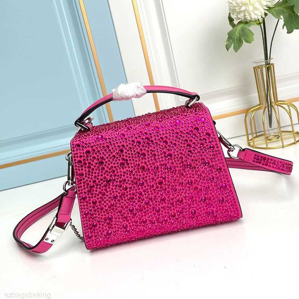 2023 spring summer women handbag crystal bead shoulder messenger ladies evening party clutch purse tofu tote s
2023 spring summer women handbag crystal bead shoulder messenger ladies evening party clutch purse tofu tote s