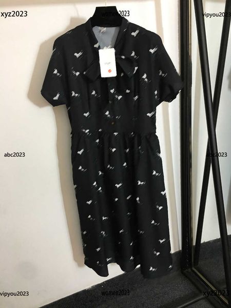 summer dress women skirt fashion letter printing short sleeved dress bow tie waist up dress new arrival, Black;gray
summer dress women skirt fashion letter printing short sleeved dress bow tie waist up dress new arrival, Black;gray