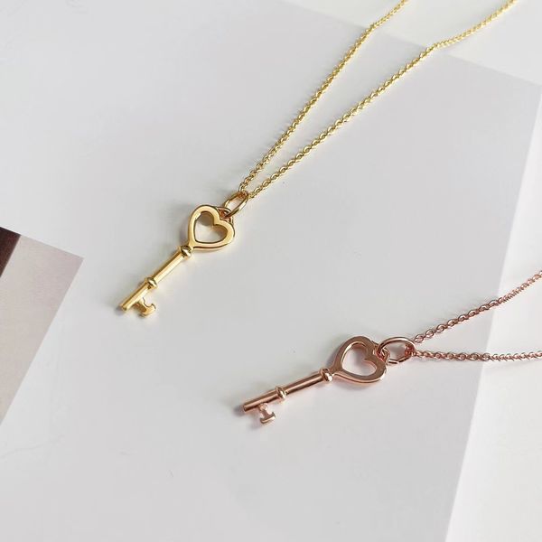 new fashion 925 sliver gold luxury classic key necklaces plated 18k for women girls chain daughter mom engagement girlfriend party wedding g, Silver
new fashion 925 sliver gold luxury classic key necklaces plated 18k for women girls chain daughter mom engagement girlfriend party wedding g, Silver