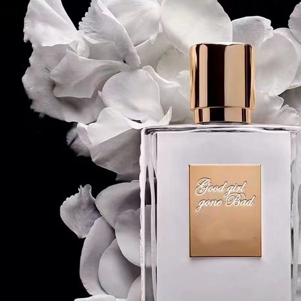 2kinds black white bottle 50ml fragrance long time lasting smell snake gift box fast ship
2kinds black white bottle 50ml fragrance long time lasting smell snake gift box fast ship