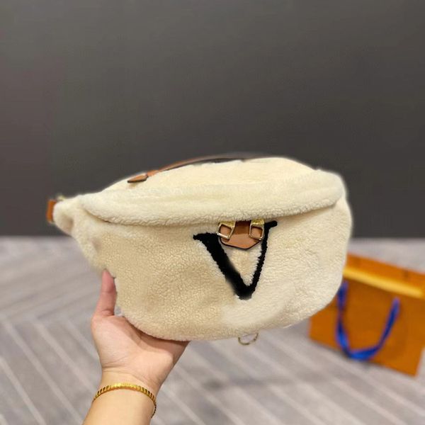 chest waist bag luxurys women tote handbag clutch m82335 m82208 men fanny pack pocket designer waist packs crossbody leather saddle shoulder
chest waist bag luxurys women tote handbag clutch m82335 m82208 men fanny pack pocket designer waist packs crossbody leather saddle shoulder