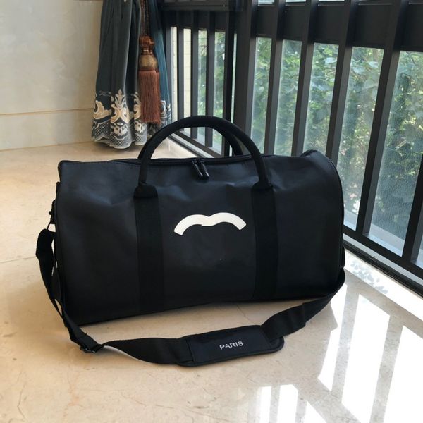 high-quality luxury fashion men women travel duffle bags brand designer luggage handbags large capacity sport duffel bag
high-quality luxury fashion men women travel duffle bags brand designer luggage handbags large capacity sport duffel bag