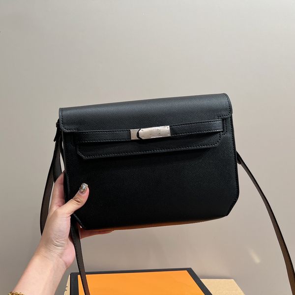 designer fashion hand bags crossbody bags for women leather quilted shoulder bag with chain strap trend club satchel ladies evening bag
designer fashion hand bags crossbody bags for women leather quilted shoulder bag with chain strap trend club satchel ladies evening bag