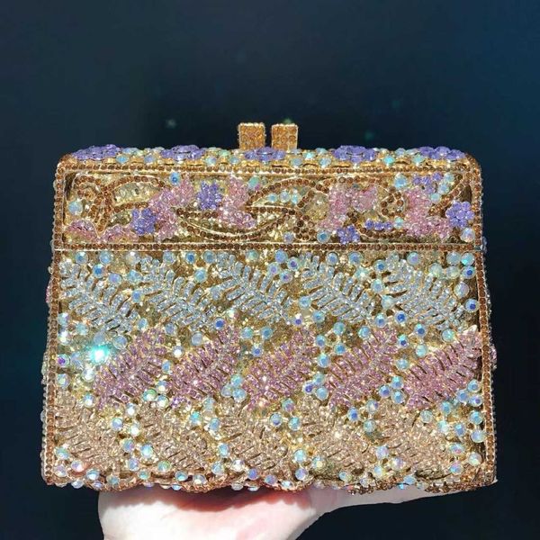 new hollowed out leaf studded diamond dinner bag trapezoidal small square box banquet handbag clutch 230513
new hollowed out leaf studded diamond dinner bag trapezoidal small square box banquet handbag clutch 230513