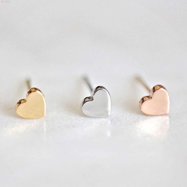 custom simple fashion minimalist 316 l stainless steel jewelry love heart shape cute small stud earring 14k gold plated, Silver
custom simple fashion minimalist 316 l stainless steel jewelry love heart shape cute small stud earring 14k gold plated, Silver