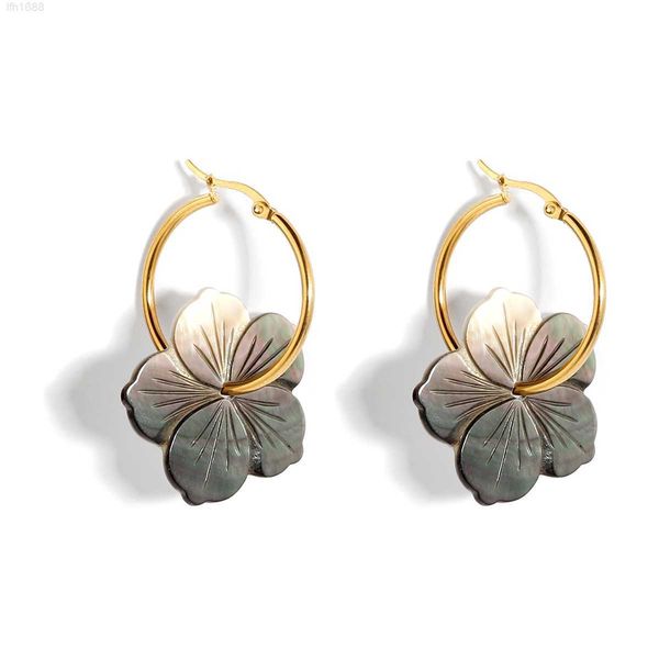 hawaiian jewelry earrings plumeria flower waterproof gold hoop earrings hawaiian natural shell jewelry wholesale, Silver
hawaiian jewelry earrings plumeria flower waterproof gold hoop earrings hawaiian natural shell jewelry wholesale, Silver
