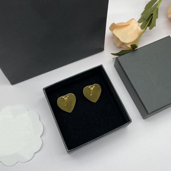 new luxury yslity pearl letter designer earrings women's jewelry stud, Golden;silver
new luxury yslity pearl letter designer earrings women's jewelry stud, Golden;silver