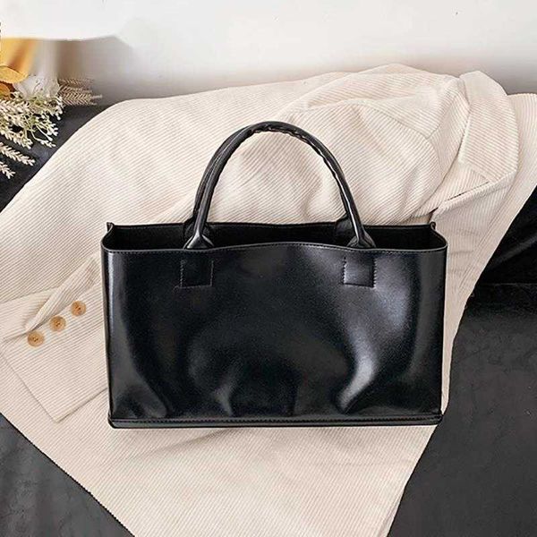 evening bags simple large capacity solid color portable tote for woman leather 2023 new fashion casual shopping handbags 230427
evening bags simple large capacity solid color portable tote for woman leather 2023 new fashion casual shopping handbags 230427