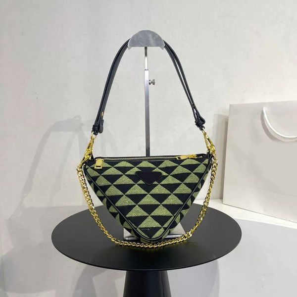 two in one triangle bags women handbag shoulder leather luxury designer brand crossbody female fanny pack 22030, Black;red
two in one triangle bags women handbag shoulder leather luxury designer brand crossbody female fanny pack 22030, Black;red