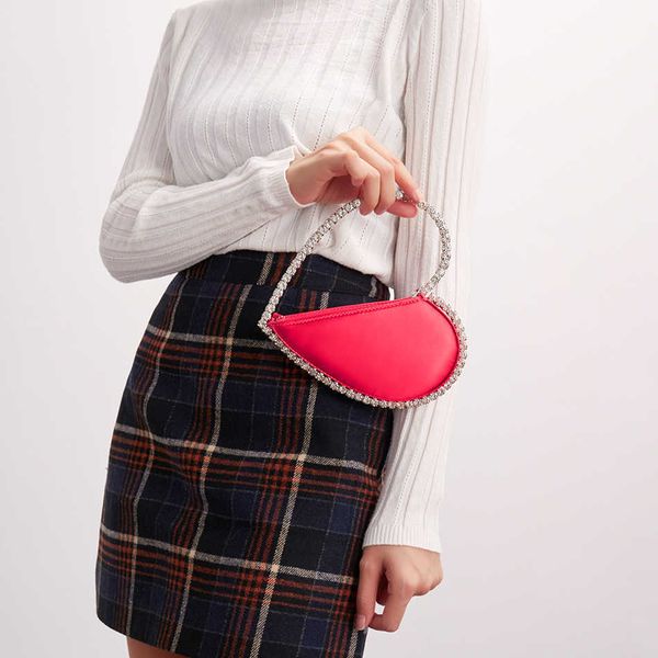 totes heart shaped evening diamond clutch bags for women chic metal handle rhinestone shiny sequins purse female wedding handbags 230509
totes heart shaped evening diamond clutch bags for women chic metal handle rhinestone shiny sequins purse female wedding handbags 230509