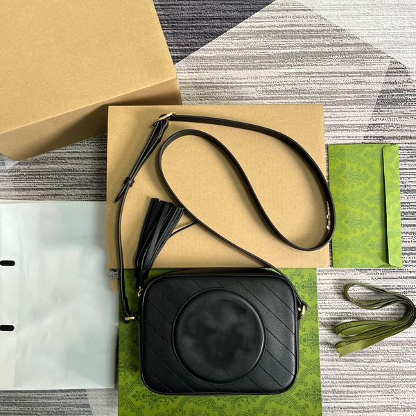 black refined leather tassel 2023 new fashion casual women's bag shoulder crossbody bag
black refined leather tassel 2023 new fashion casual women's bag shoulder crossbody bag