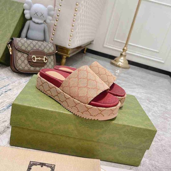 complete packaging genuine leather g slippers same style designer 2023 popular family summer new flower flat sandals fashion beach women, Black
complete packaging genuine leather g slippers same style designer 2023 popular family summer new flower flat sandals fashion beach women, Black