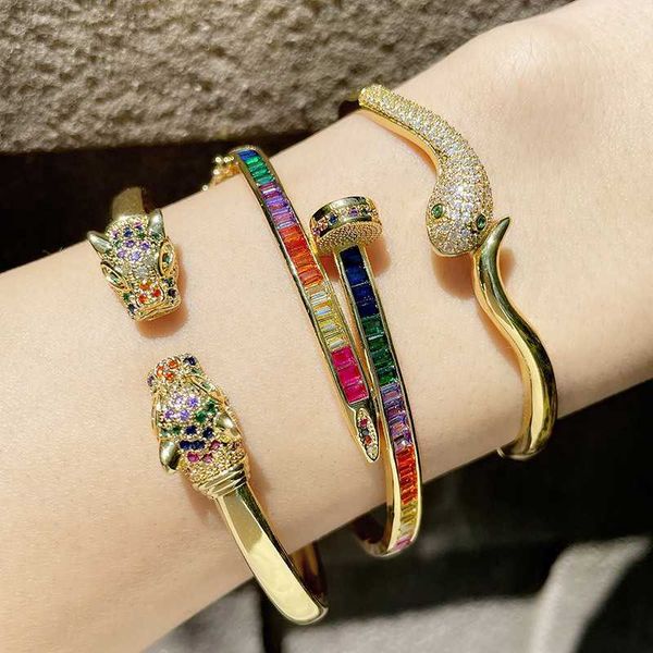 inset color zircon nail bracelet female exaggerated animal snake leopard head opening bracelet, Golden;silver
inset color zircon nail bracelet female exaggerated animal snake leopard head opening bracelet, Golden;silver