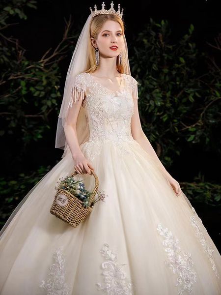 modest long ball gown wedding dresses bridal gowns sheer jewel neck lace appliqued beaded sequins plus size robe de mariee custom made bride, White
modest long ball gown wedding dresses bridal gowns sheer jewel neck lace appliqued beaded sequins plus size robe de mariee custom made bride, White