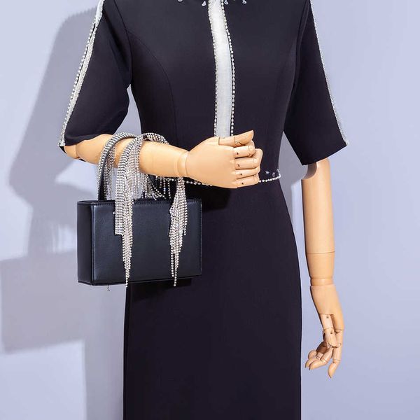 shoulder bags luxury rhinestone tassel evening handbag women new korean summer diamonds square clutch black purse 230509
shoulder bags luxury rhinestone tassel evening handbag women new korean summer diamonds square clutch black purse 230509