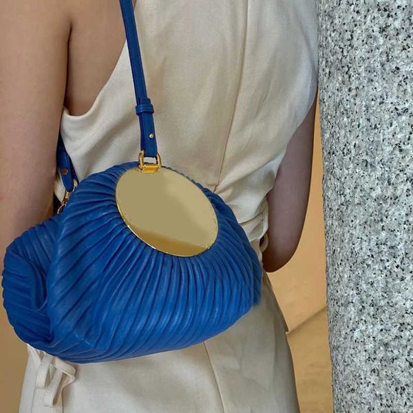 evening bags pleated bag for womens 2023 new fashion casual large capacity wallet messenger shoulder underarm trend female 230427
evening bags pleated bag for womens 2023 new fashion casual large capacity wallet messenger shoulder underarm trend female 230427
