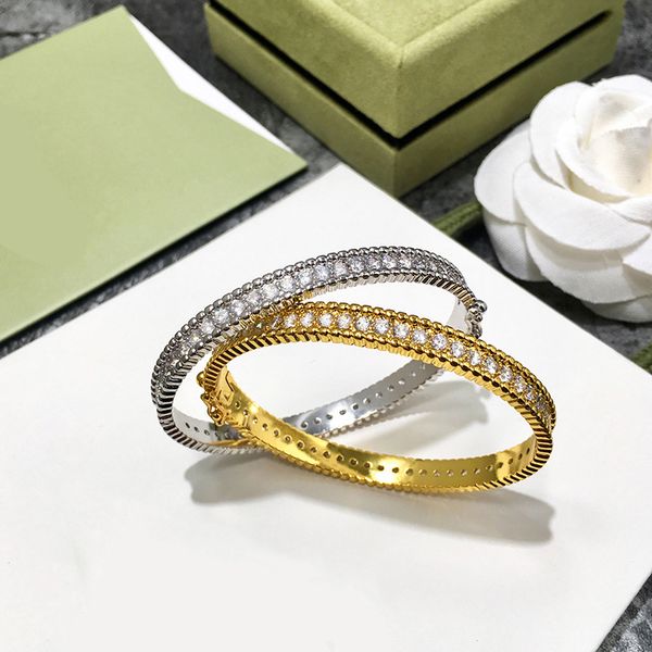 woman van bangle clover bracelets designer fashion luxury jewelry women chain bracelet woman gsdfxv, Black
woman van bangle clover bracelets designer fashion luxury jewelry women chain bracelet woman gsdfxv, Black