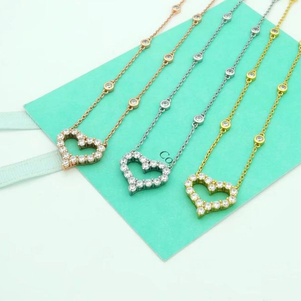 pendant heart necklace jewelry woman luxury love necklaces design 18k gold plating titanium steel charm mens jewelry designer custom chain e, Silver
pendant heart necklace jewelry woman luxury love necklaces design 18k gold plating titanium steel charm mens jewelry designer custom chain e, Silver