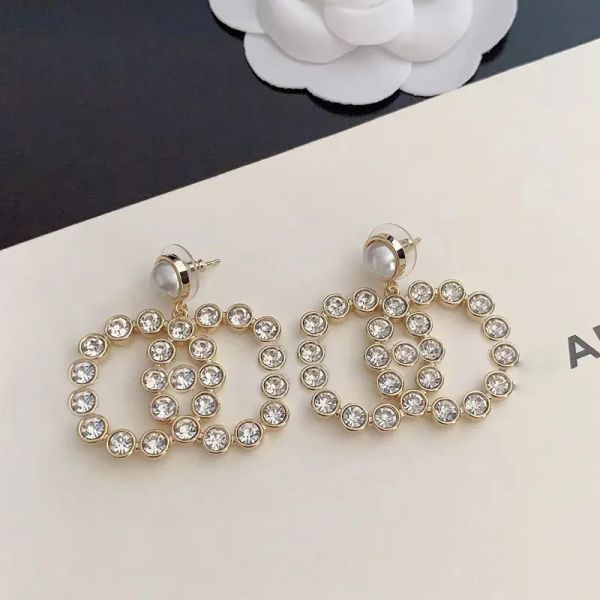 18k gold plated 925 silver luxury brand designers letters stud flower geometric famous women round crystal rhinestone pearl earring wedding, Golden;silver
18k gold plated 925 silver luxury brand designers letters stud flower geometric famous women round crystal rhinestone pearl earring wedding, Golden;silver