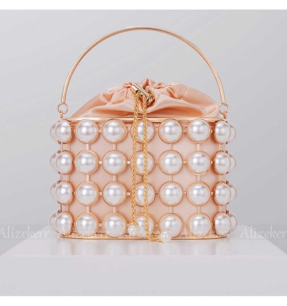 shoulder bags women hollow out beaded evening designer luxury elegant handmade metallic handbags wedding party clutch purses 230426
shoulder bags women hollow out beaded evening designer luxury elegant handmade metallic handbags wedding party clutch purses 230426
