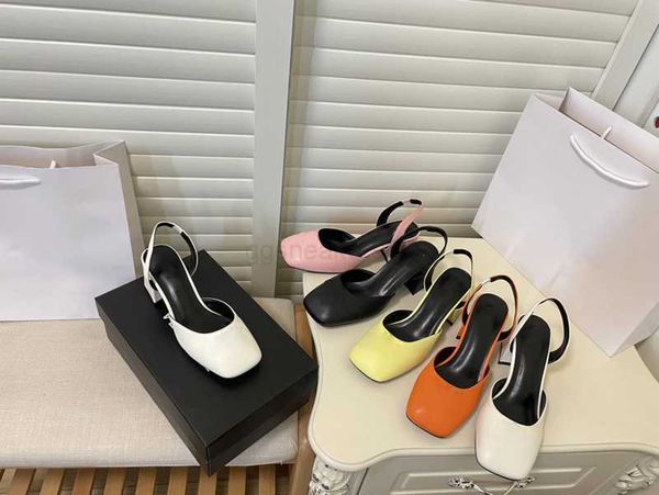 ladies high heel sandals 2022 spring and summer new slippers temperament square head beauty head baotou thick heel fashion shoes casual, Black
ladies high heel sandals 2022 spring and summer new slippers temperament square head beauty head baotou thick heel fashion shoes casual, Black