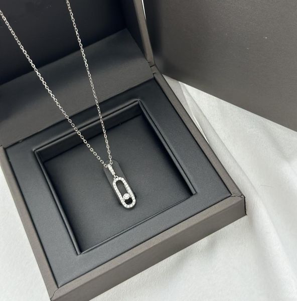 luxury designer pendant necklace s925 sterling silver hollow french movable crystal classic square charm short chain choker for wo6996223
luxury designer pendant necklace s925 sterling silver hollow french movable crystal classic square charm short chain choker for wo6996223