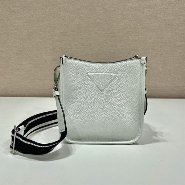 designer bag mens fashion solid color handbag vintage leather shoulder bag mens temperament bag portable multi function mobile phone bag
designer bag mens fashion solid color handbag vintage leather shoulder bag mens temperament bag portable multi function mobile phone bag