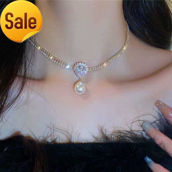 zircon inlaid crystal clavicle chain 9-10mm natural high-quality freshwater rice shaped beads pendant necklace pearl jewelry, Silver
zircon inlaid crystal clavicle chain 9-10mm natural high-quality freshwater rice shaped beads pendant necklace pearl jewelry, Silver