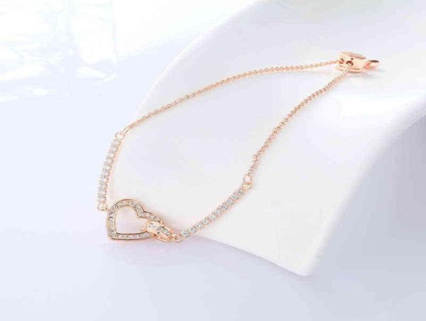 swarcrystal element heartshaped bracelet women039s alloy simple diamond setting gift chaofu bag jewelry5331643, Black
swarcrystal element heartshaped bracelet women039s alloy simple diamond setting gift chaofu bag jewelry5331643, Black