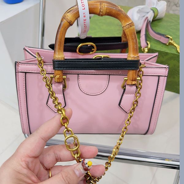 2023 luxury designer bags shopping bag diana bamboo fashion genuine leather bag womens tote cross body shoppingbag wallet card pockets size
2023 luxury designer bags shopping bag diana bamboo fashion genuine leather bag womens tote cross body shoppingbag wallet card pockets size