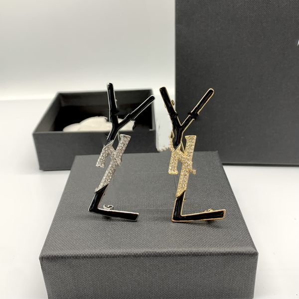 luxury designer brooch brand designer pins brooches rhinestone brooch jewelry luxury goods y jewelry a3089, Silver
luxury designer brooch brand designer pins brooches rhinestone brooch jewelry luxury goods y jewelry a3089, Silver