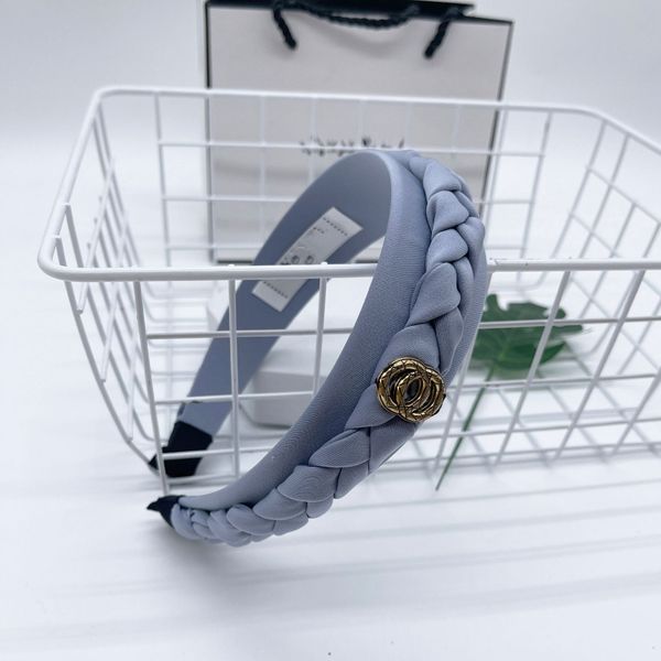 silk braid hoop hair female fragrance little fried twists shows high skull versatile headband simple fashionable temperament hair clip dough, Silver
silk braid hoop hair female fragrance little fried twists shows high skull versatile headband simple fashionable temperament hair clip dough, Silver