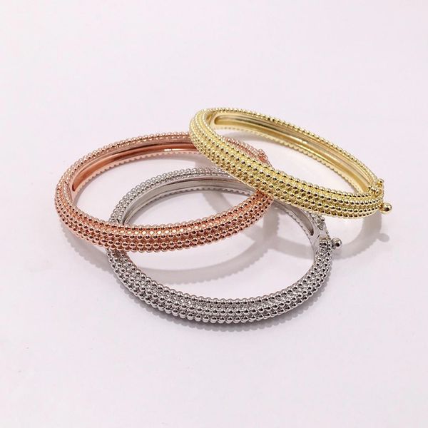 woman van bangle clover bracelets designer fashion luxury jewelry women chain bracelet woman gfdgdd, Black
woman van bangle clover bracelets designer fashion luxury jewelry women chain bracelet woman gfdgdd, Black