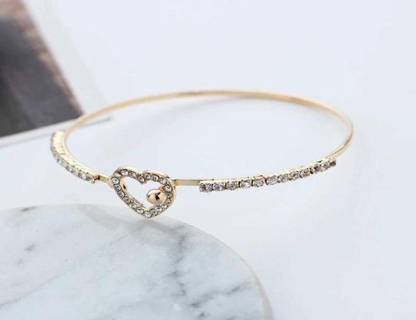 korea fashion simple hollow love rhinestone women girl elegant bracelet gold metal matching dress coat gift1613347, Black
korea fashion simple hollow love rhinestone women girl elegant bracelet gold metal matching dress coat gift1613347, Black