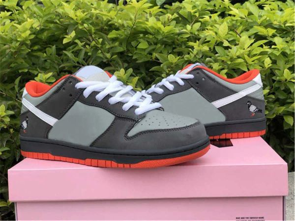 2023 est staple nyc pigeon dk low skateboard shoes men women medium white dark grey dove basketball sneakers with original box 5-12
2023 est staple nyc pigeon dk low skateboard shoes men women medium white dark grey dove basketball sneakers with original box 5-12