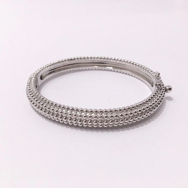 woman van bangle clover bracelets designer fashion luxury jewelry women chain bracelet woman sdgdvfx, Black
woman van bangle clover bracelets designer fashion luxury jewelry women chain bracelet woman sdgdvfx, Black