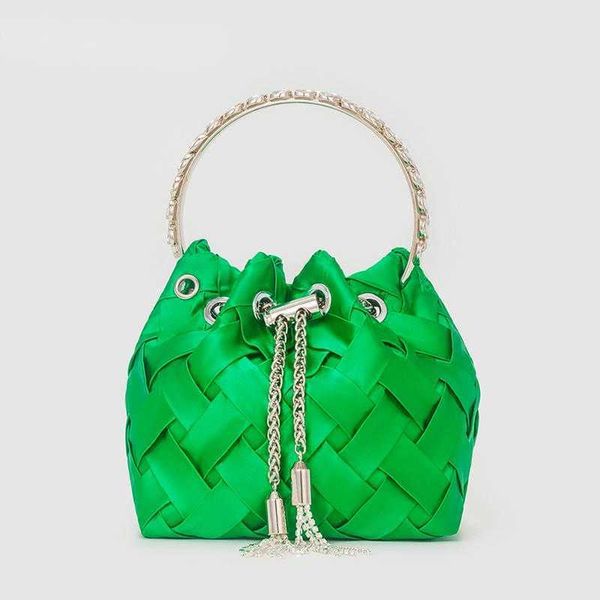 shoulder bags rhinestone tassel woven handbag women designer metal handle shiny crystal bucket purses ladies chain crossbody bag 230426
shoulder bags rhinestone tassel woven handbag women designer metal handle shiny crystal bucket purses ladies chain crossbody bag 230426