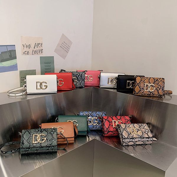 new small shoulder bag leather women handbags brand design chain purse luxury alligator snake pattern crossbody bag
new small shoulder bag leather women handbags brand design chain purse luxury alligator snake pattern crossbody bag